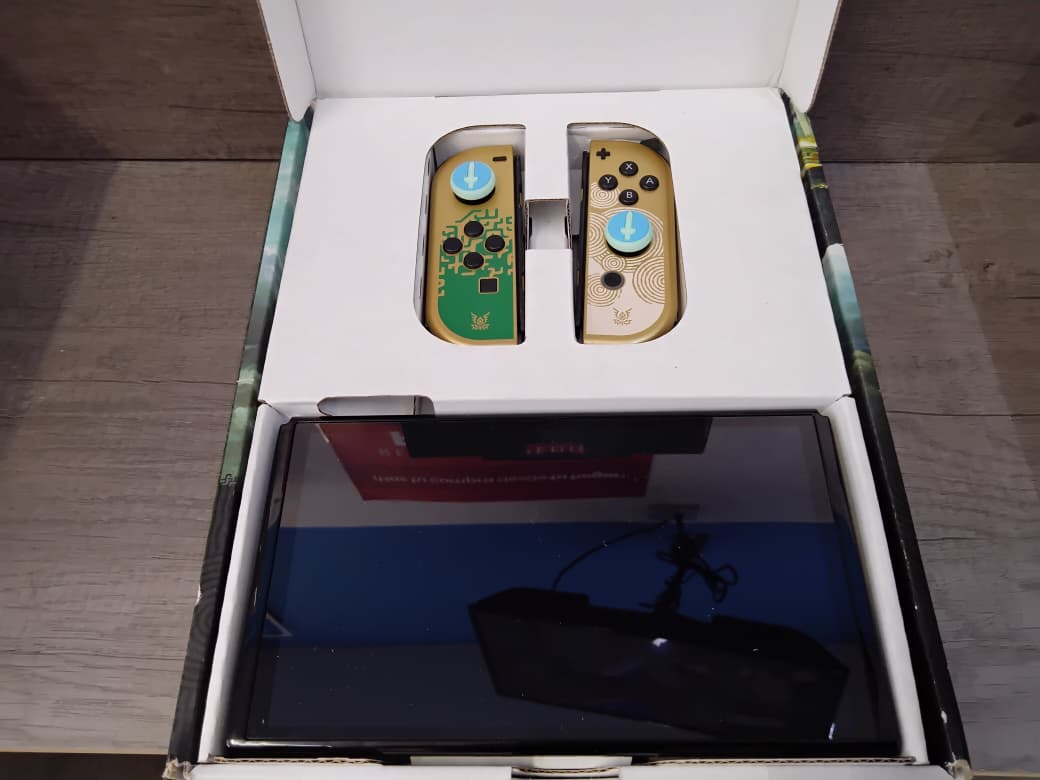 Consola Nintendo Switch Oled The Legend Of Zelda Tears Of The Kingdom Usada
