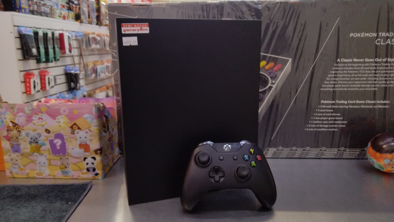Consola Xbox One X Usada con un juego a elegir de $499 o menos