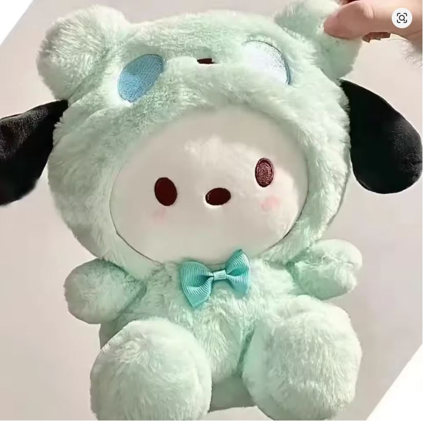 Peluche - Hello Kitty And Friends - Pochaco Con Disfraz De Oso - 25 cm