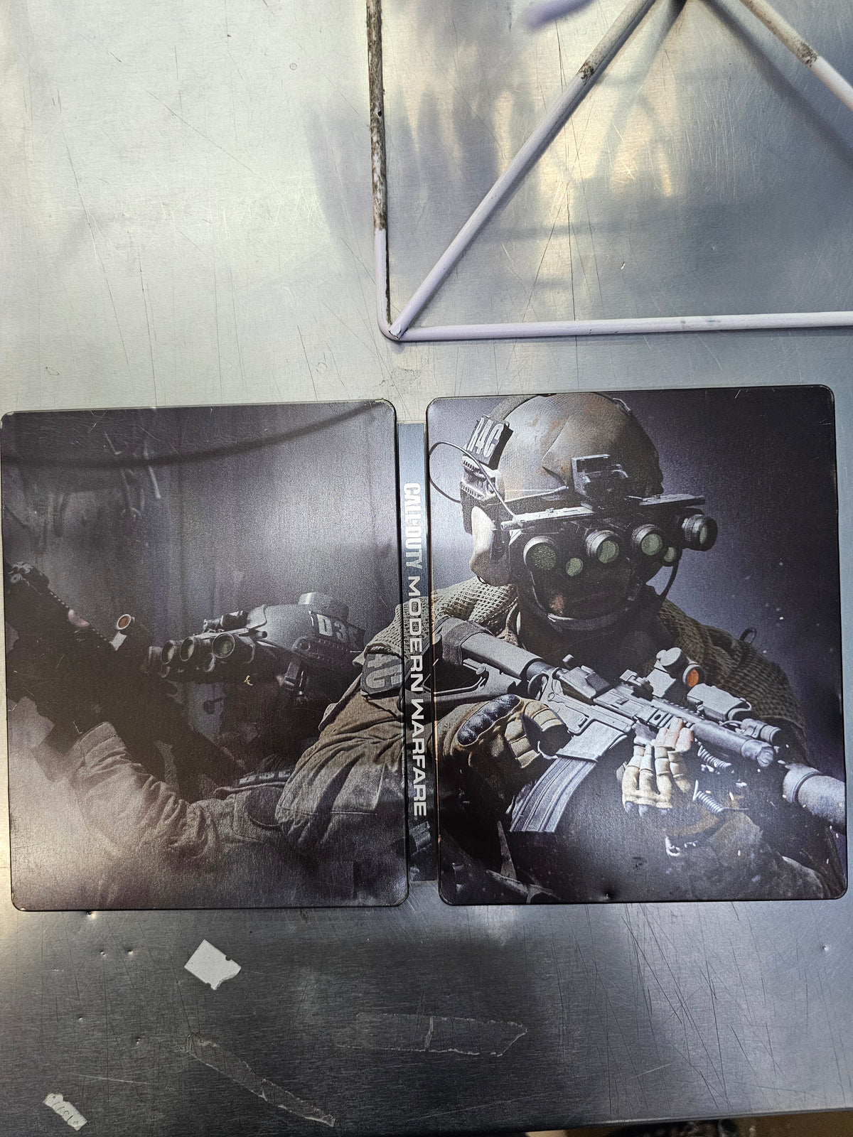 Call of Duty Modern Warfare Steelbook PS4 Usado