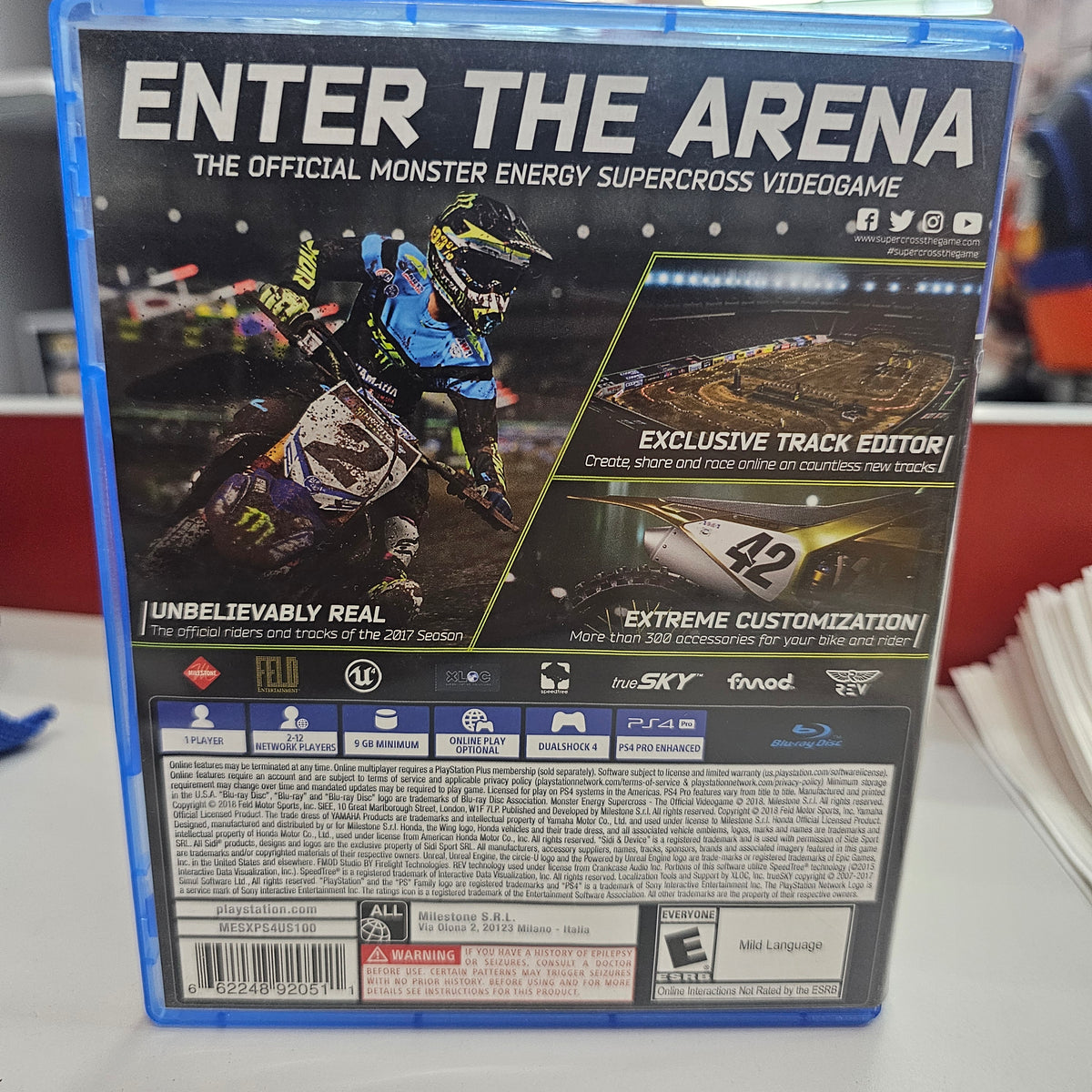 Monster Energy Supercross The Official Videogame PS4 Usado