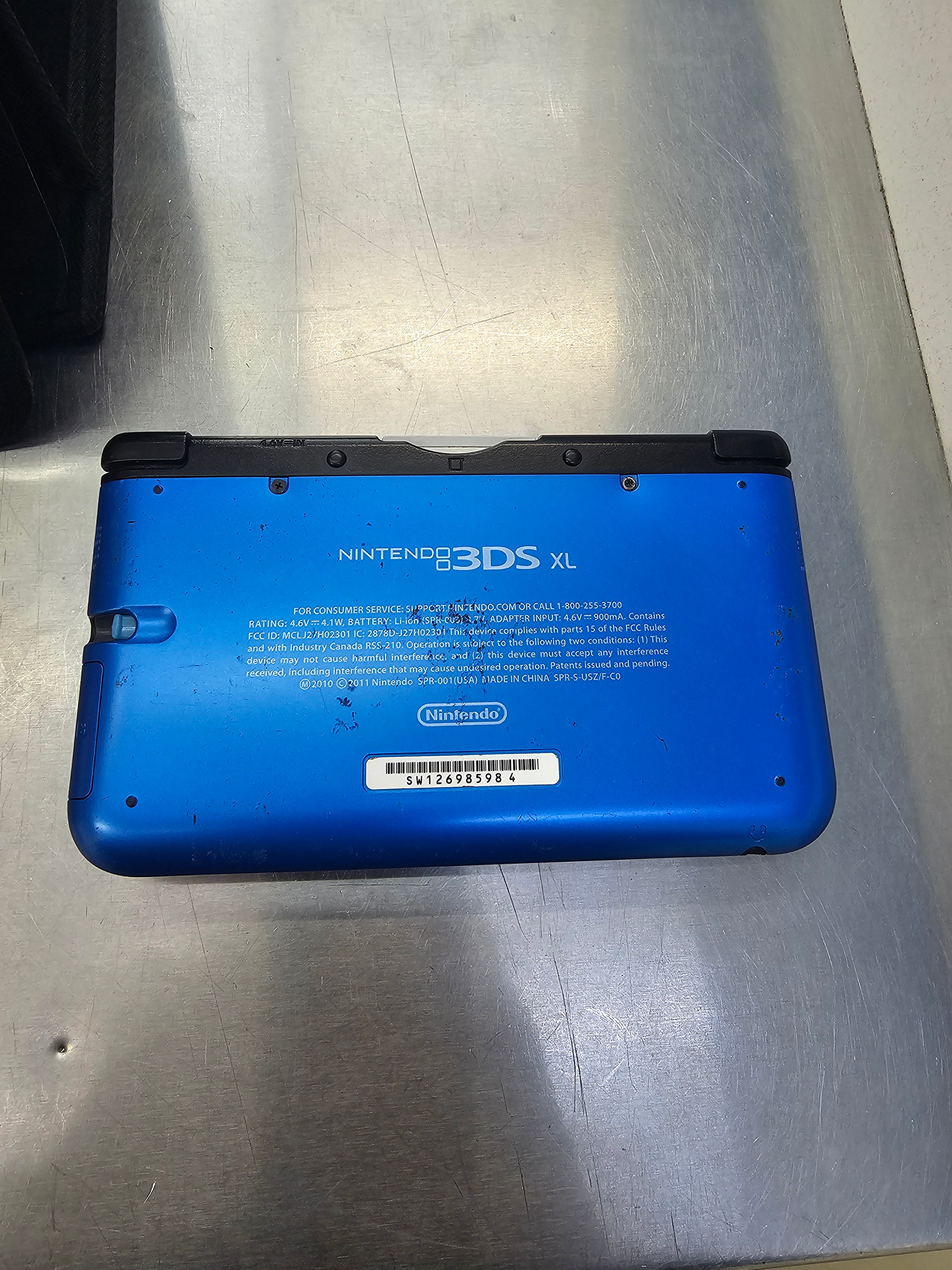 Consola Nintendo 3DS XL Azul con Negro Usada