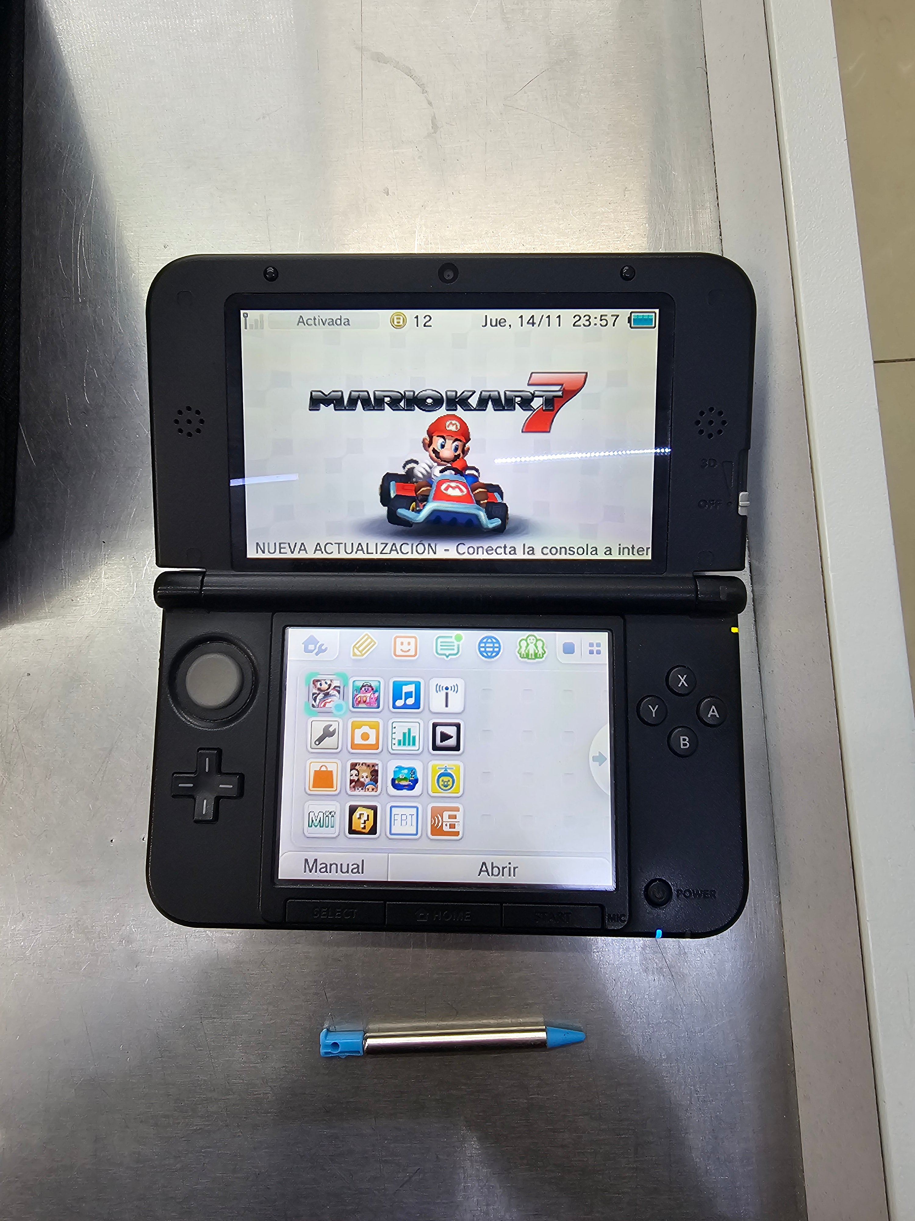 Consola Nintendo 3DS XL Azul con Negro Usada