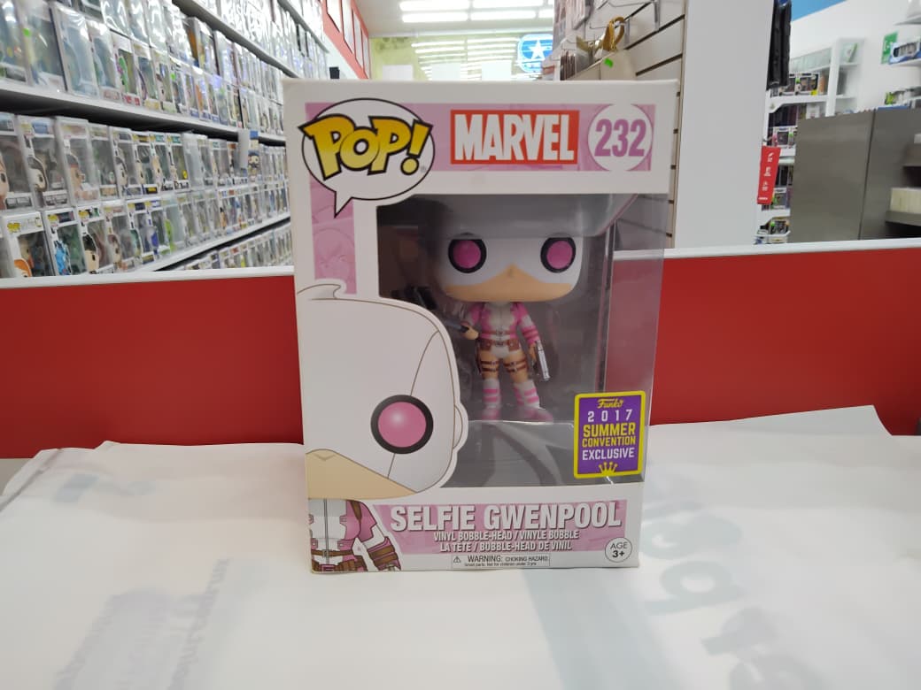 Funko Selfie Gwenpool 2017 Summer Convention Exclusive 232 (Marvel)