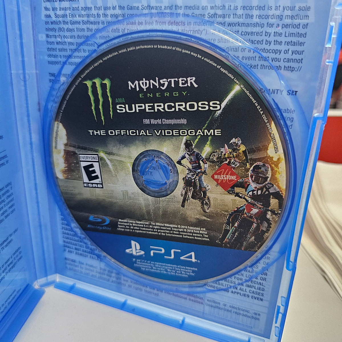 Monster Energy Supercross The Official Videogame PS4 Usado