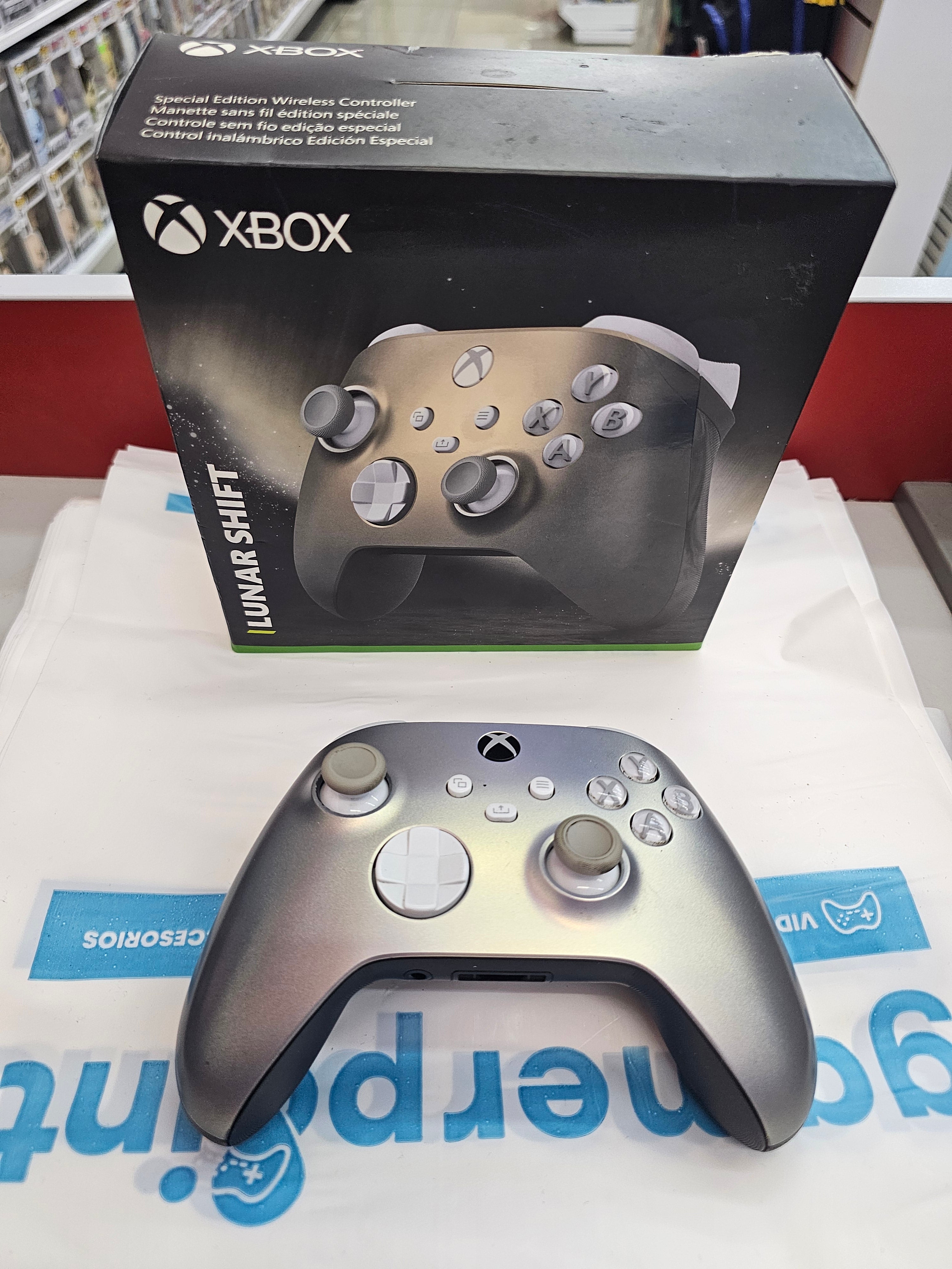 Control Inalámbrico Lunar Shift Xbox Usado