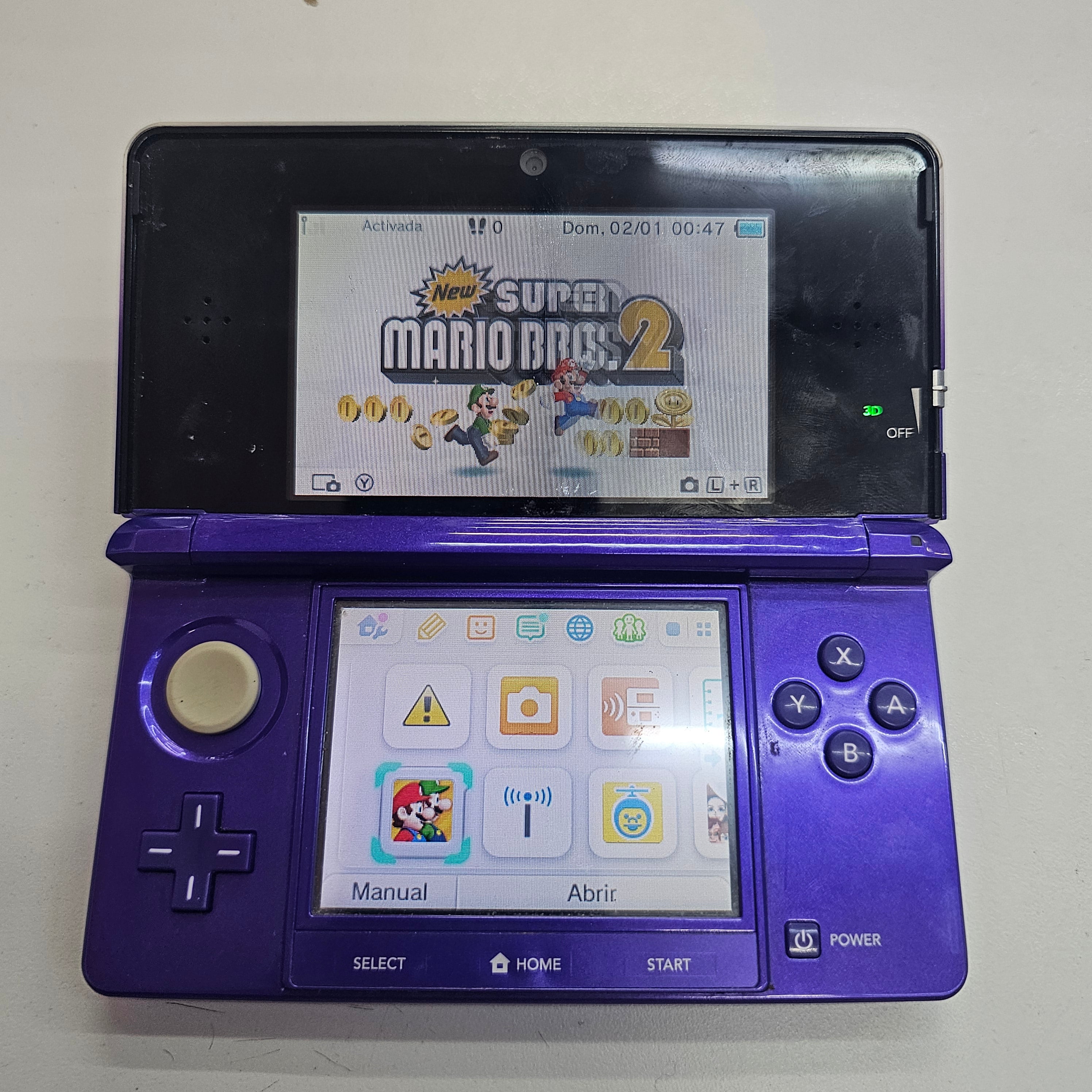 Consola 3DS Morada Usada + New Super Mario Bros 2