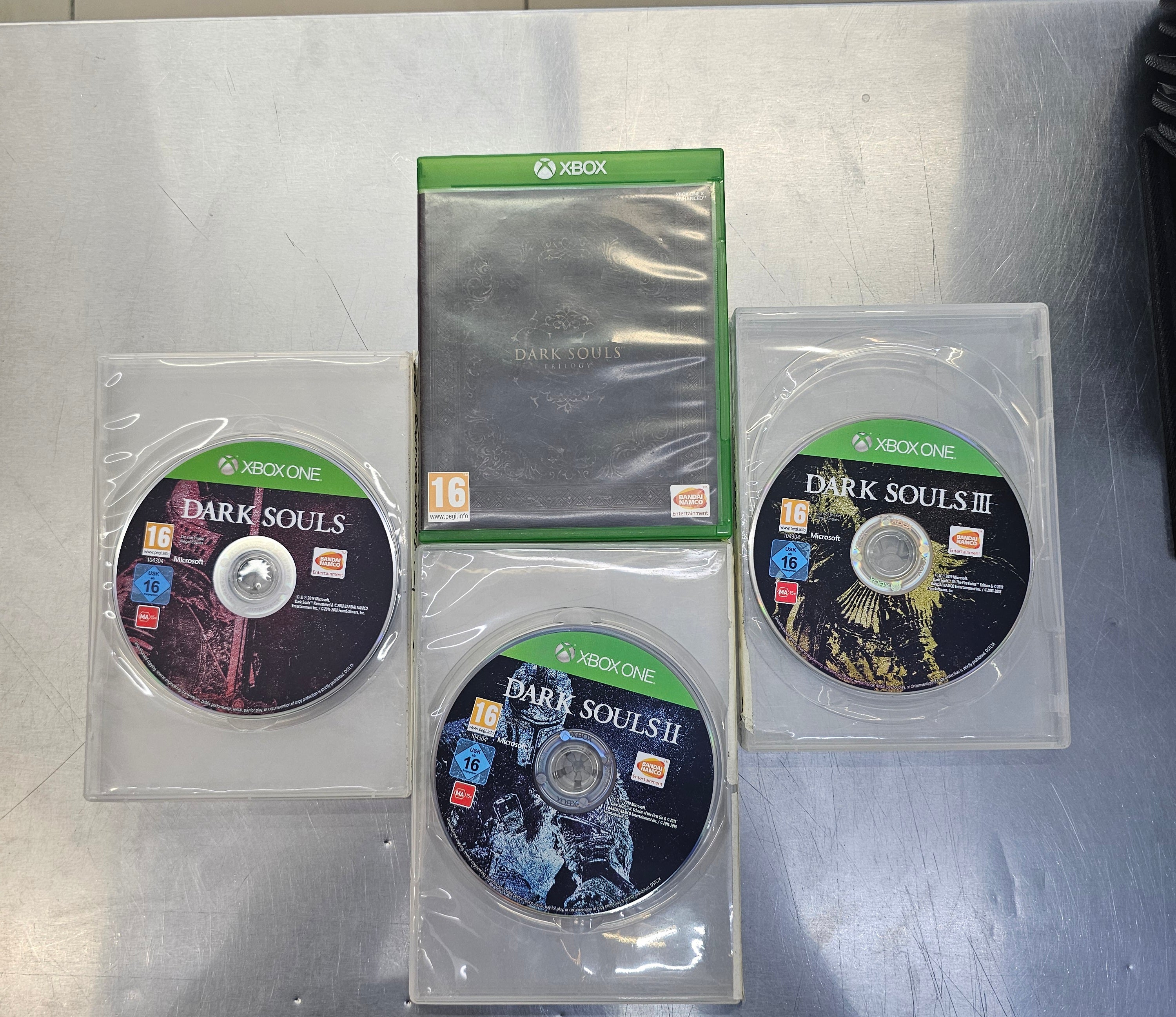 Dark Souls Trilogy Europeo Xbox one Usado